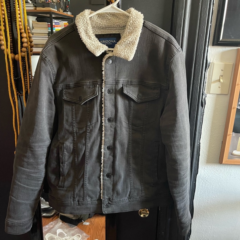 LARGE BLACK Arizona Branded Jean Jacket with Borg Collar For Men.